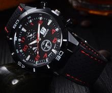2017 new fashion casual watch man 3 eye brand luxury mountain climbing military silicone strap men quartz watch reloj hombre