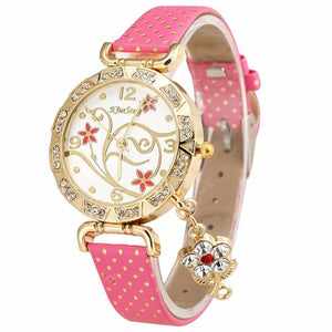 2018 New Women Watch Bracelets Vintage Retro Bracelet Watches Women Flower Rhinestone Ladies PU Leather Quartz Dress Wrist Watch